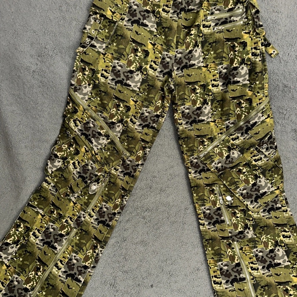 AKIRA Green and Brown Cargo Pants Digital Camouflage